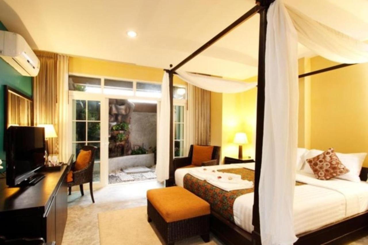 Baan Phuanda Phuket Hotel Exterior foto